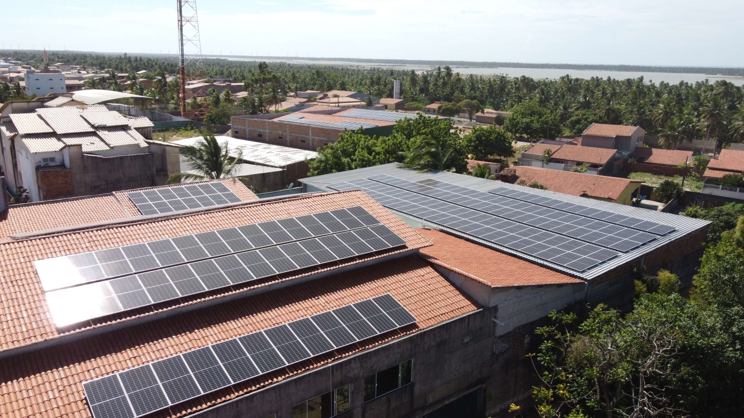 Comércio - Supermercado Costa e Mar 82,72 kWp - Itarema CE