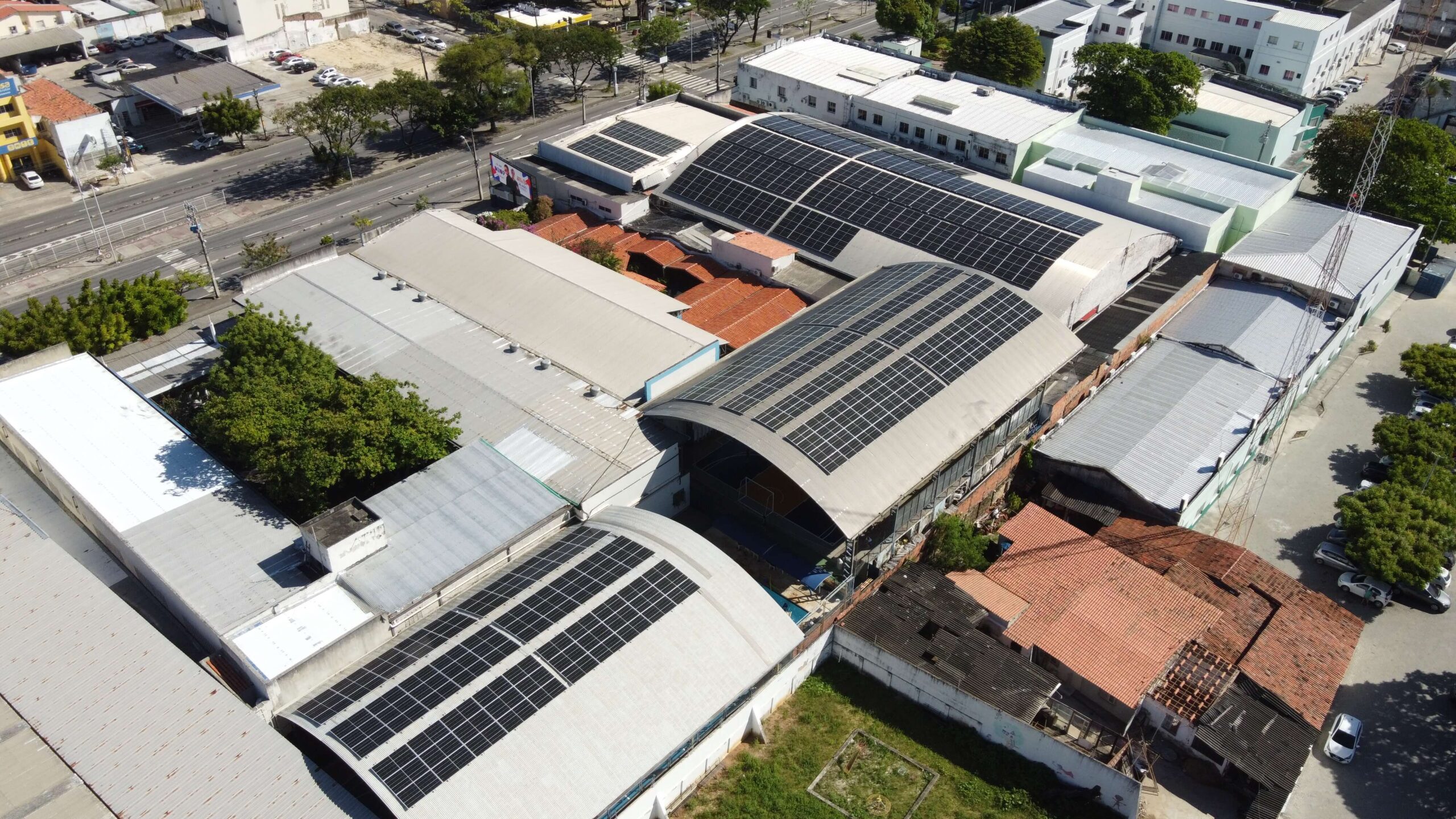 Educacional - UFV Colégio Master Unidade Bezerra 321,30 kWp (3)