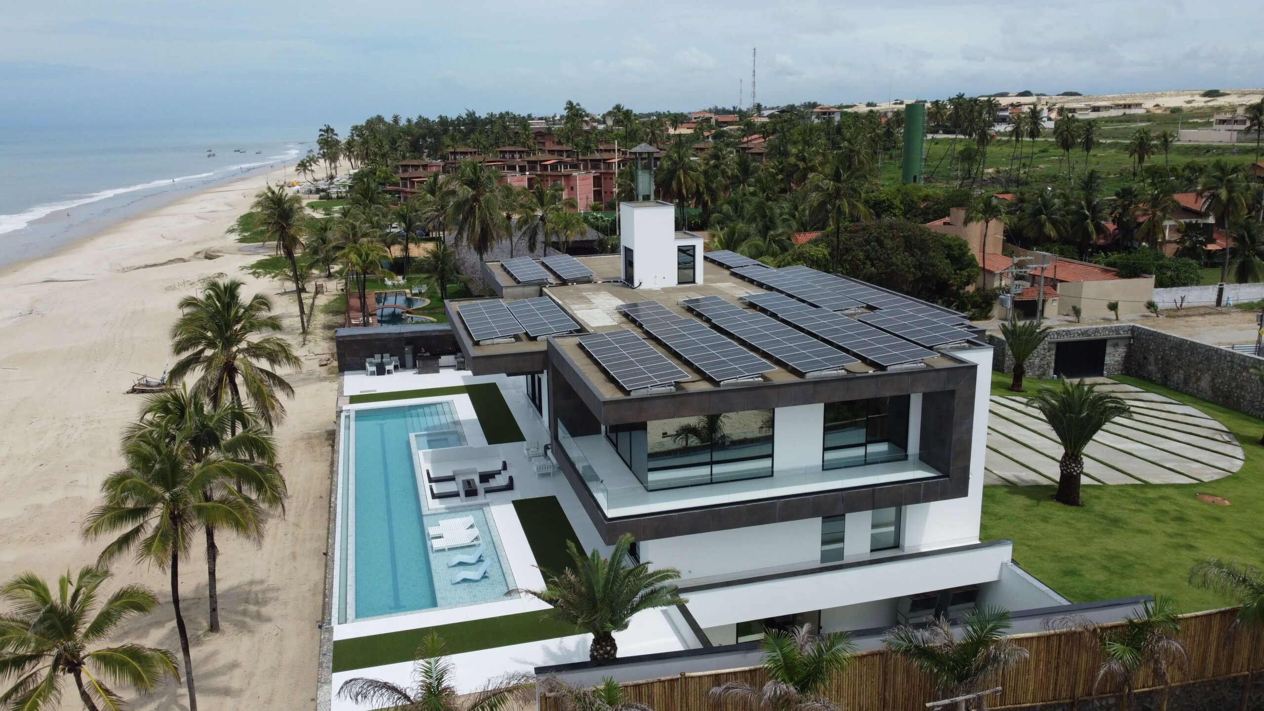 Residência - UFV Harald Fritz 48,59 kWp - Cumbuco, Caucaia CE (2)